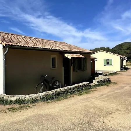 Holiday home Maison Au Calme Avec Piscine Et Climatisation Sollacaro