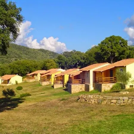 Maison Au Calme Avec Piscine Et Climatisation * Sollacaro