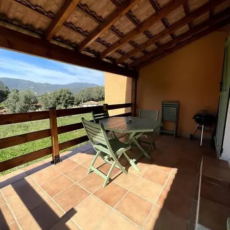 Maison Au Calme Avec Piscine Et Climatisation Holiday home Sollacaro