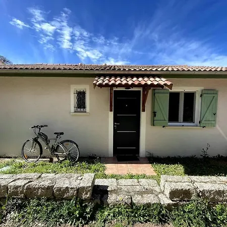 Maison Au Calme Avec Piscine Et Climatisation Holiday home