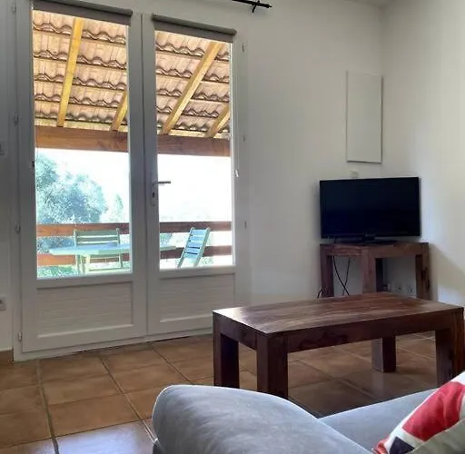 Kalliste Tatil Evi *